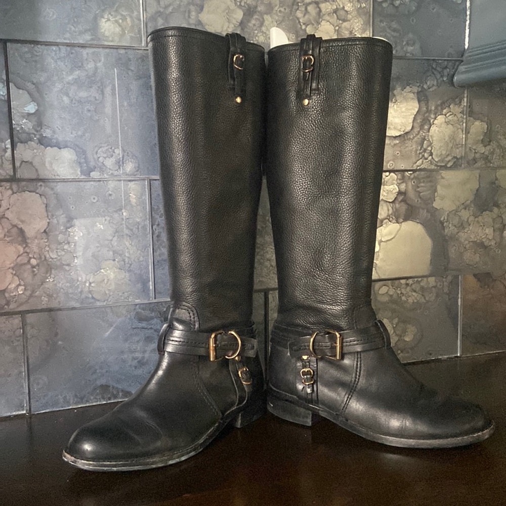Vince Camuto Tall Black boots size 61/2